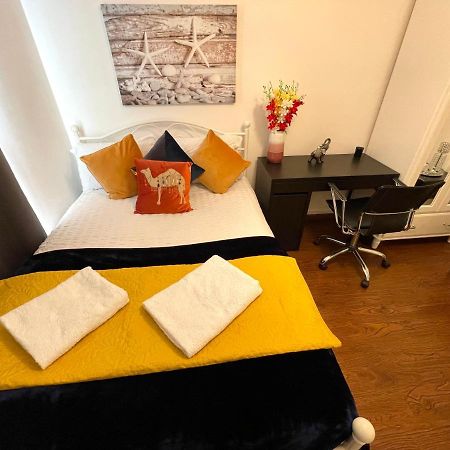 London Stratford Luxury House, 5 Minutes Walk Station, Westfield, 3 Bedrooms 3 Bathrooms, Reception, Garden, Parking Eksteriør billede