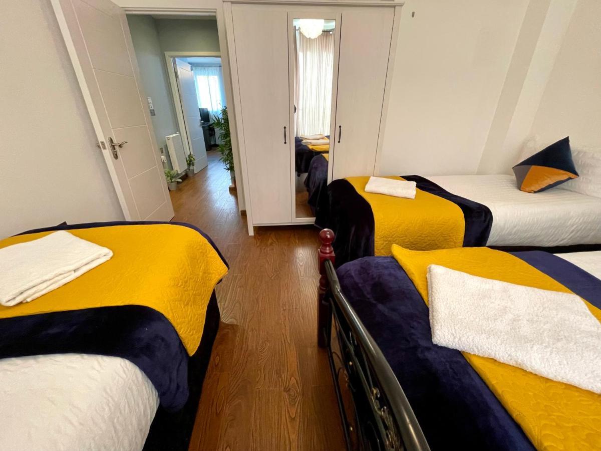London Stratford Luxury House, 5 Minutes Walk Station, Westfield, 3 Bedrooms 3 Bathrooms, Reception, Garden, Parking Eksteriør billede