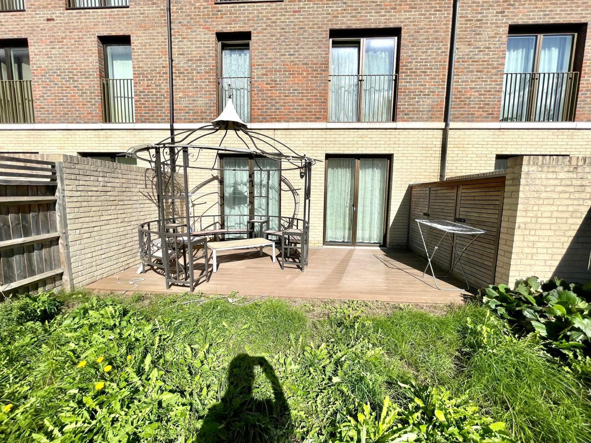 London Stratford Luxury House, 5 Minutes Walk Station, Westfield, 3 Bedrooms 3 Bathrooms, Reception, Garden, Parking Eksteriør billede